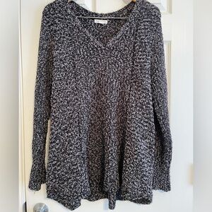 Loveriche Cozy Black and White Knit Sweater Oversized Size Medium